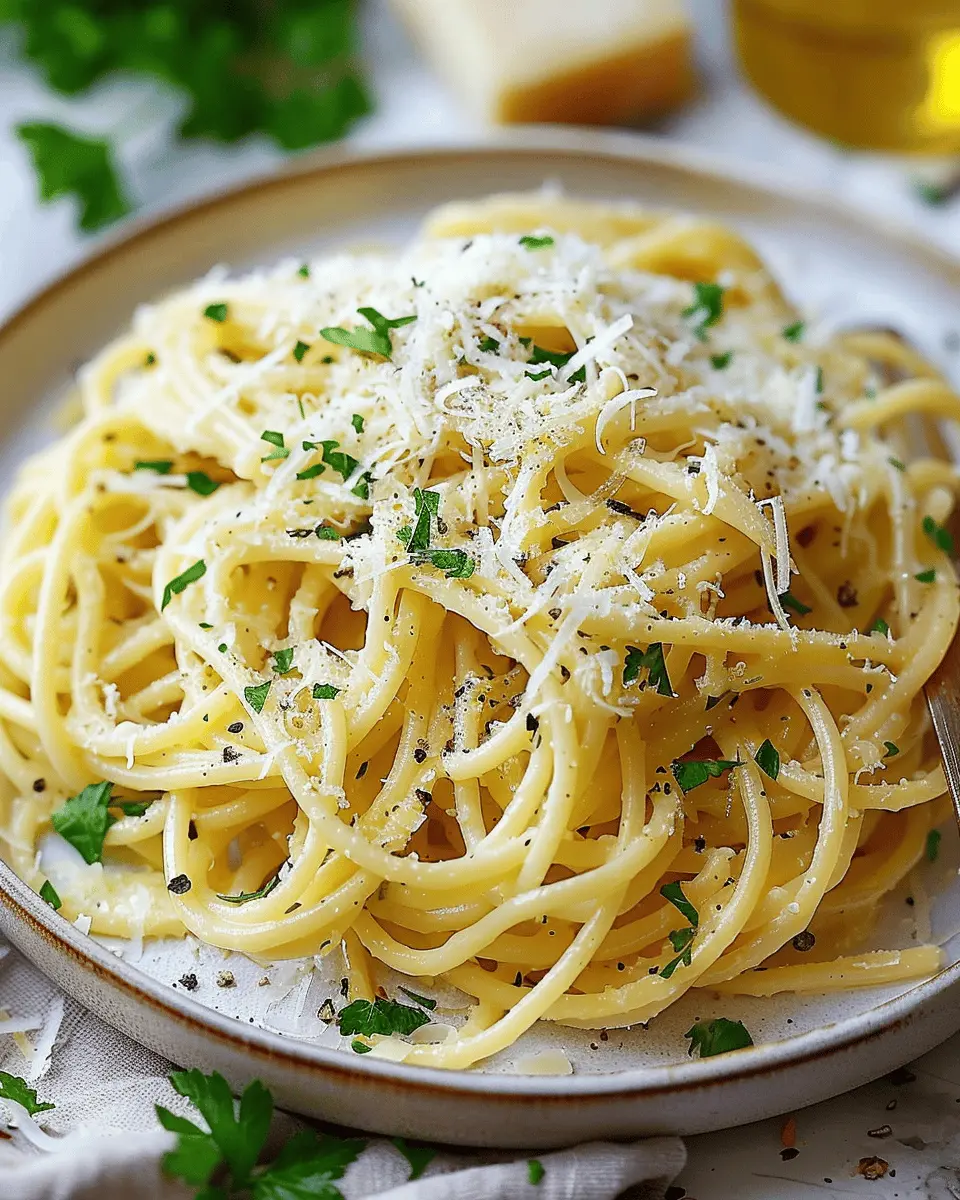 Garlic Parmesan Pasta: Easy Comfort Food with Turkey Bacon Magic
