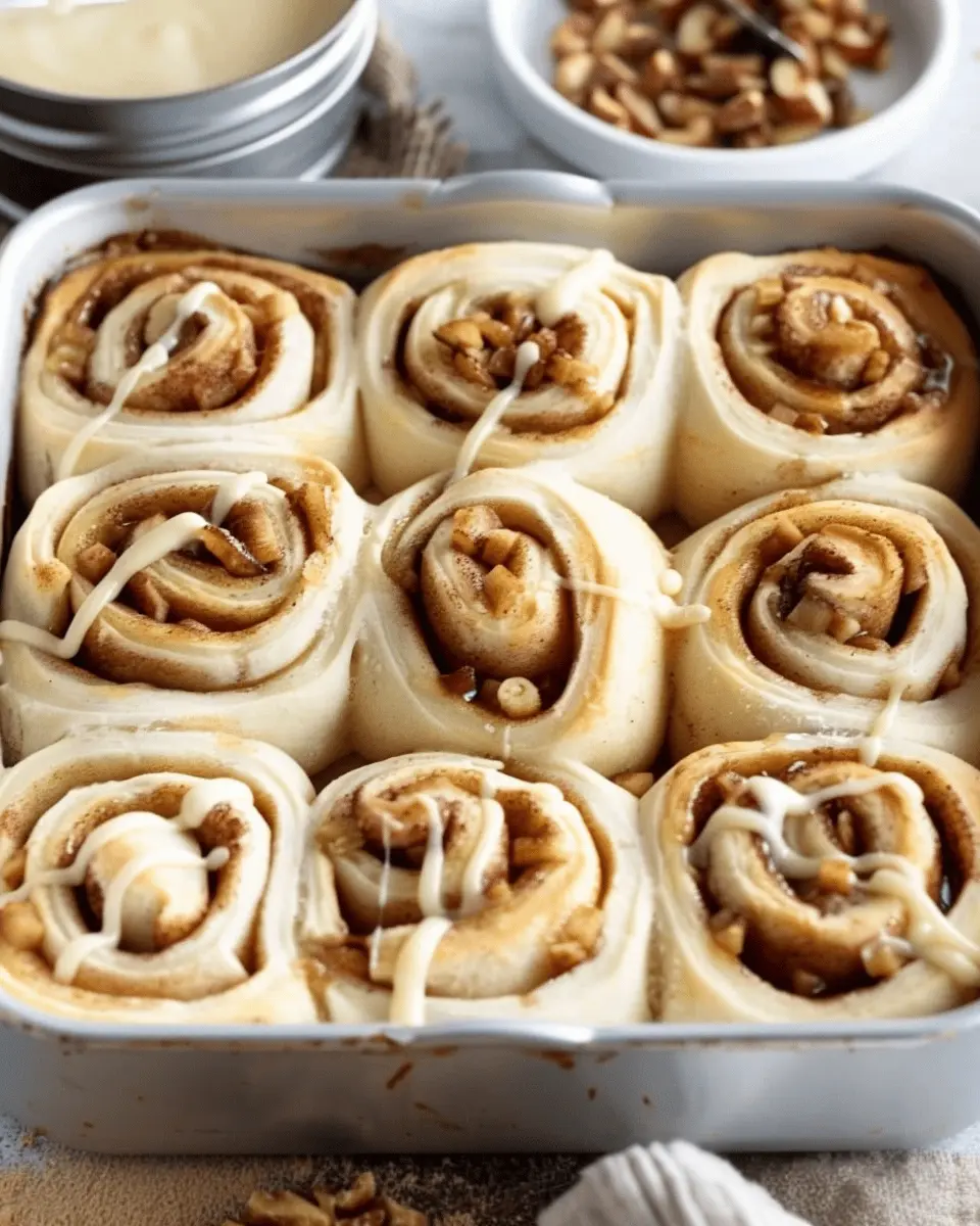 Soft-Baked Apple Cinnamon Rolls: Indulgent Comfort for Home Chefs